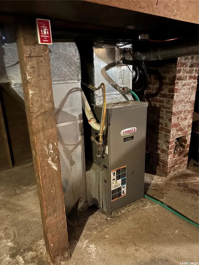 216 3rd Avenue W Kindersley SK S0L 1S0