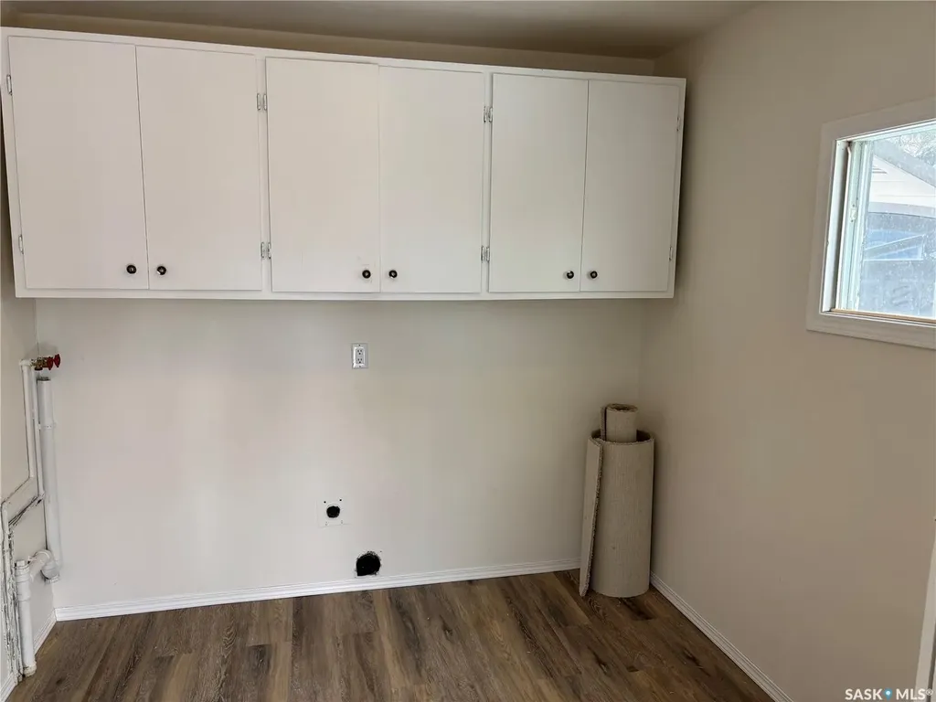 216 3rd Avenue W Kindersley SK S0L 1S0