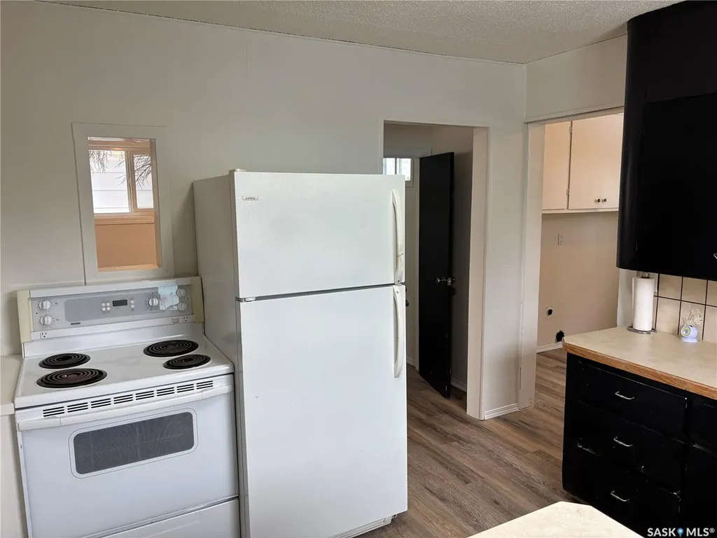 216 3rd Avenue W Kindersley SK S0L 1S0