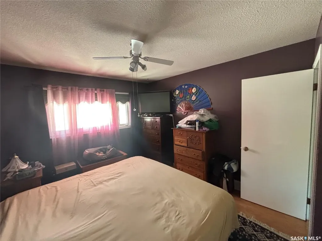 299 9th Avenue Broadview SK S0G 0K0