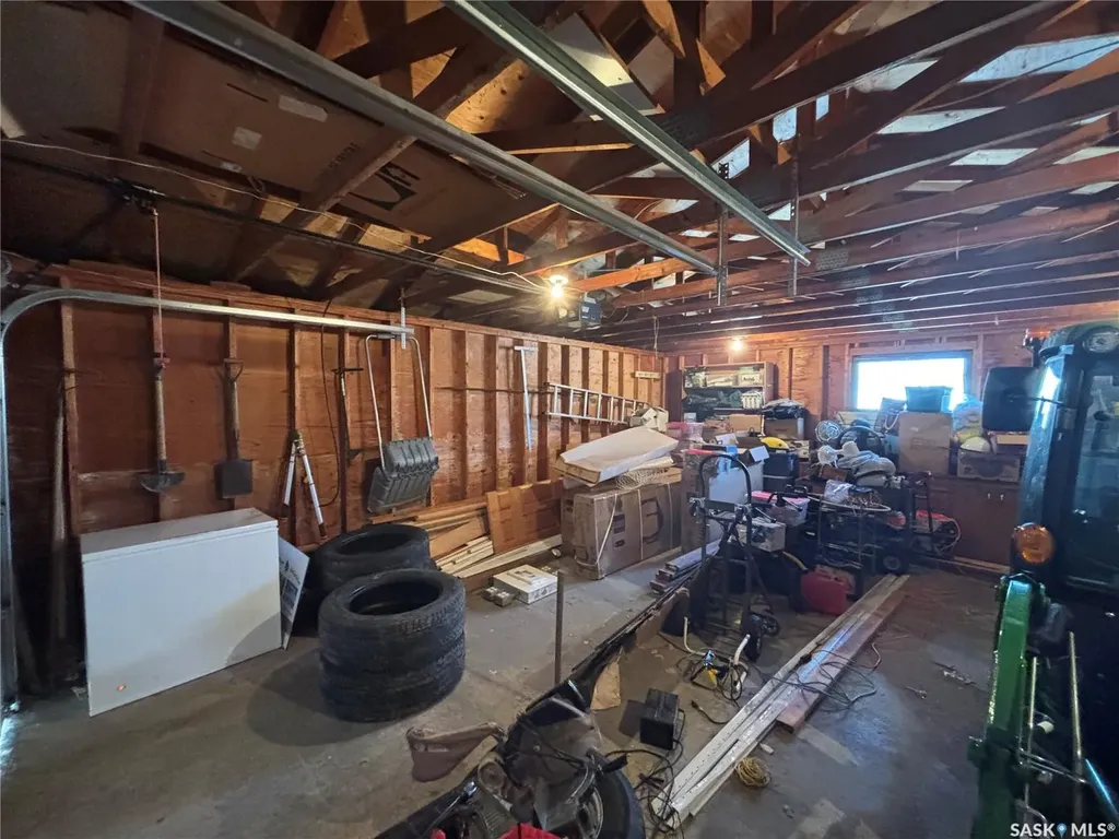 299 9th Avenue Broadview SK S0G 0K0