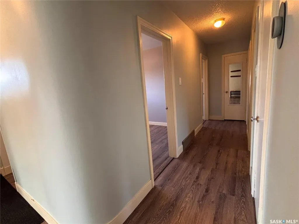 418 4th Avenue W Kindersley SK S0L 1S0