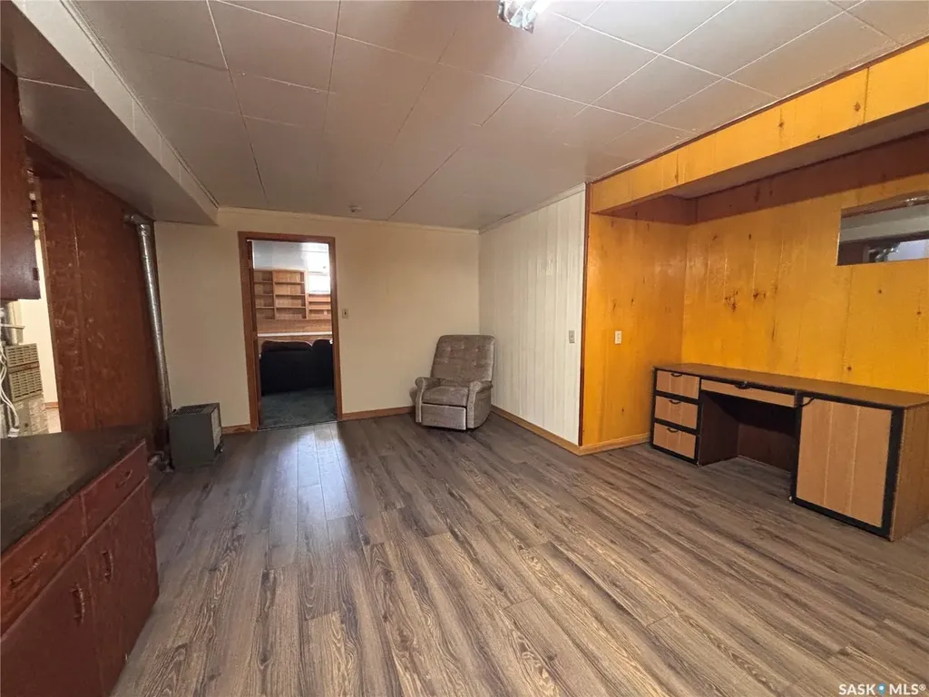 418 4th Avenue W Kindersley SK S0L 1S0