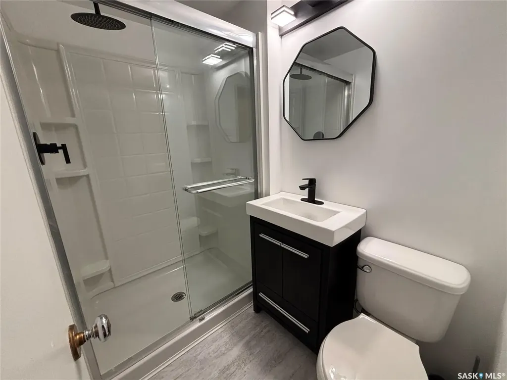 418 4th Avenue W Kindersley SK S0L 1S0