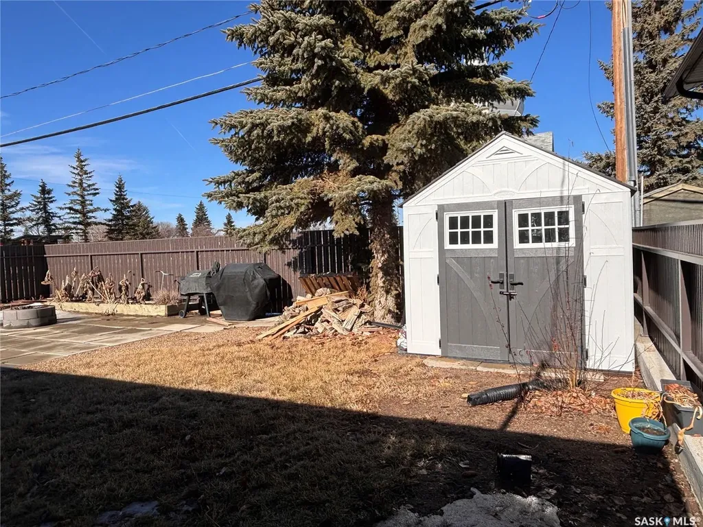 418 4th Avenue W Kindersley SK S0L 1S0
