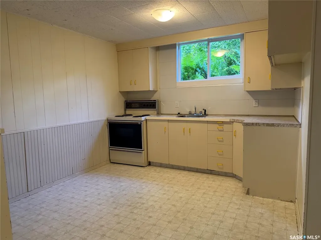 110 Hatton Avenue E Melfort SK S0E 1A0