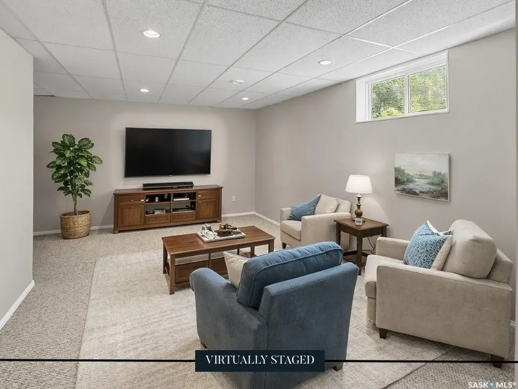 13 Smith Street Stewart Valley SK S0N 2P0