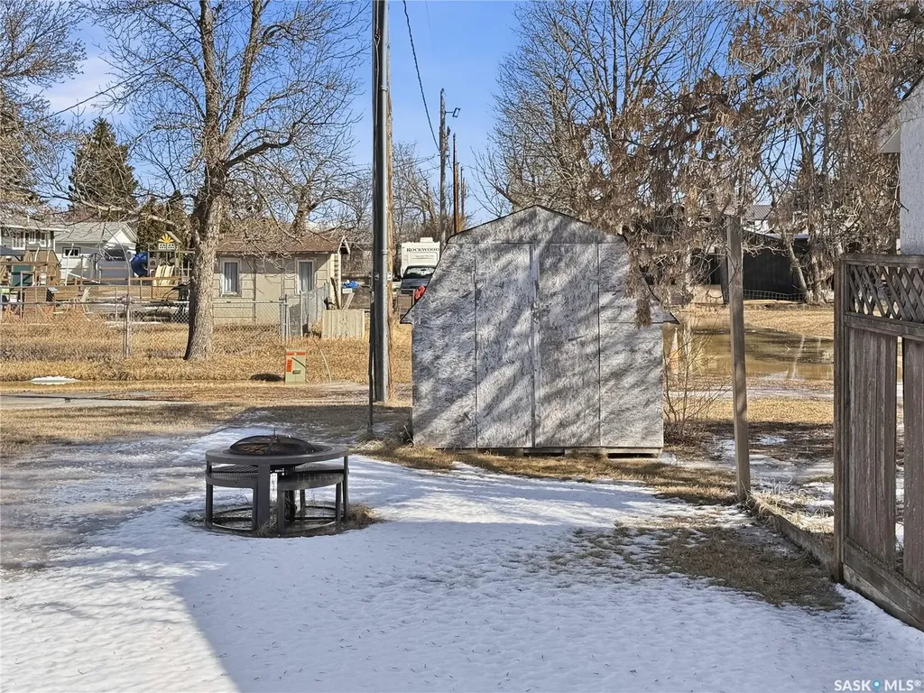 13 Smith Street Stewart Valley SK S0N 2P0