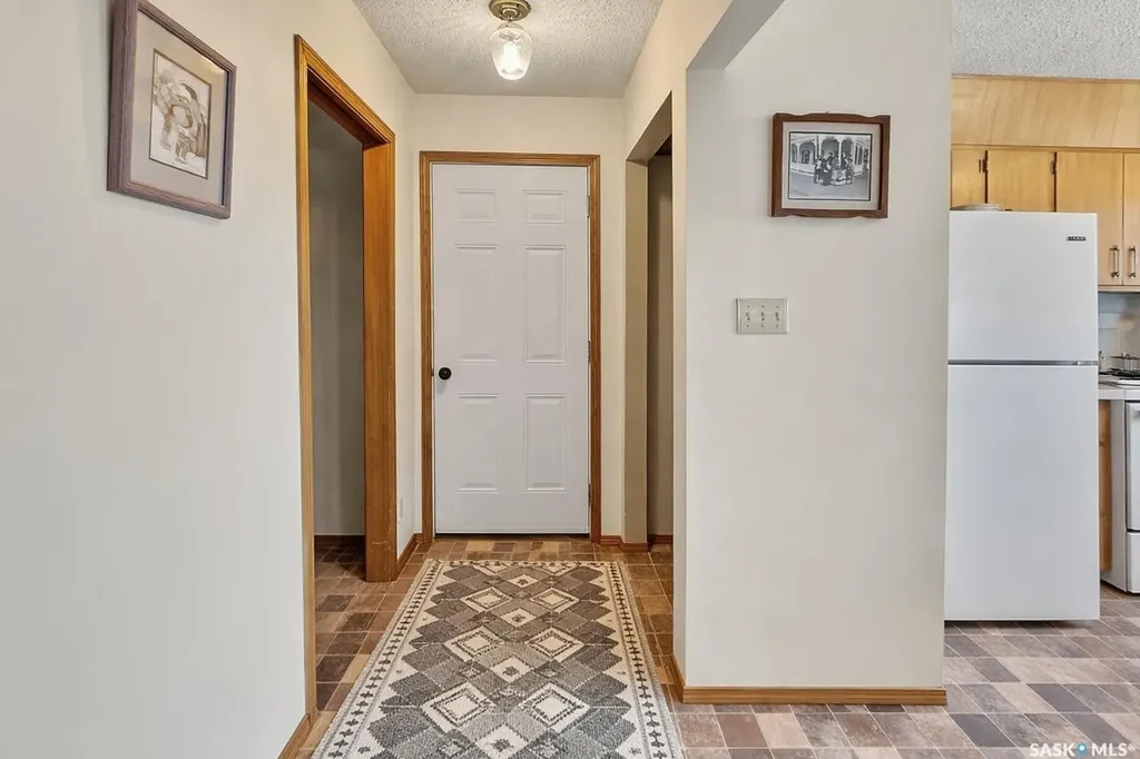 13 Smith Street Stewart Valley SK S0N 2P0