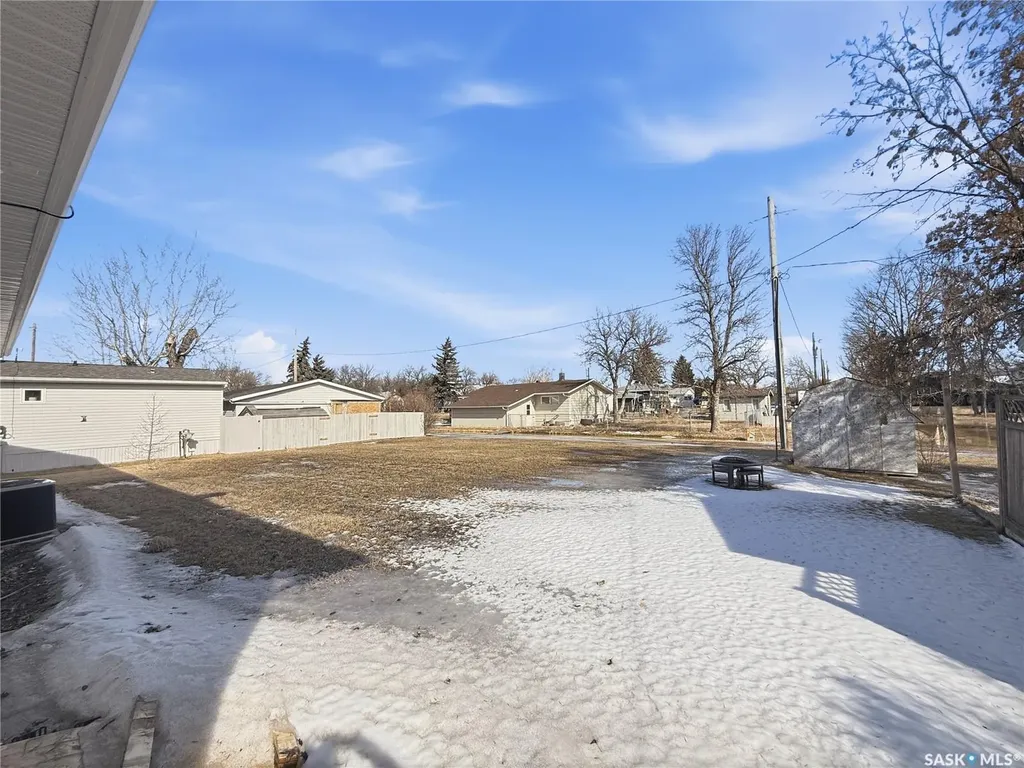 13 Smith Street Stewart Valley SK S0N 2P0