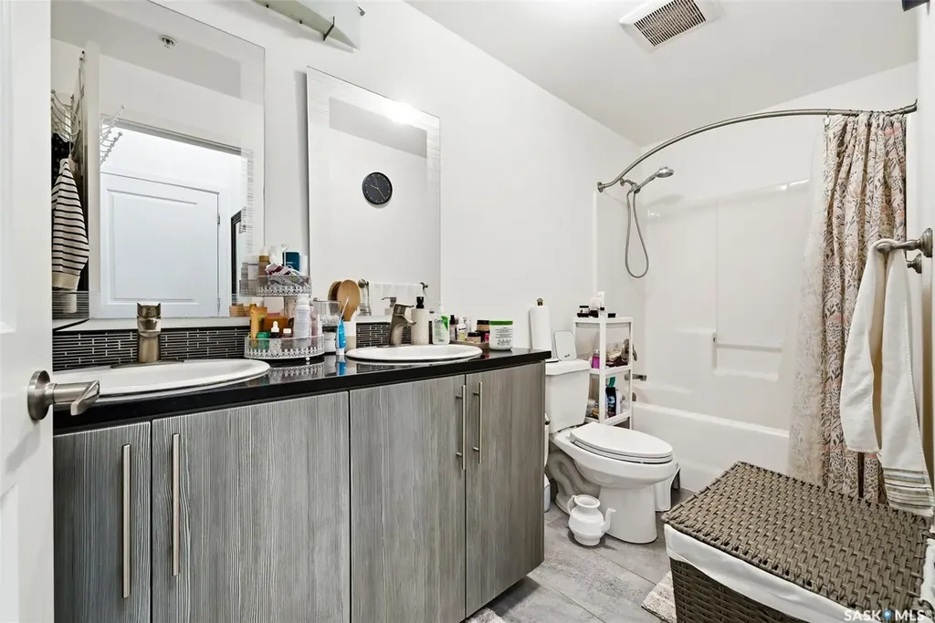 2255 Angus Street Regina SK S4T 2A3
