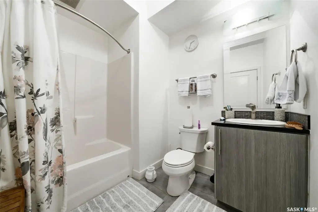 2255 Angus Street Regina SK S4T 2A3