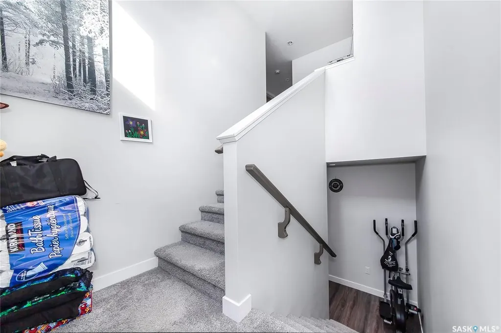 4166 Diefenbaker Drive Saskatoon SK S7I 6W8