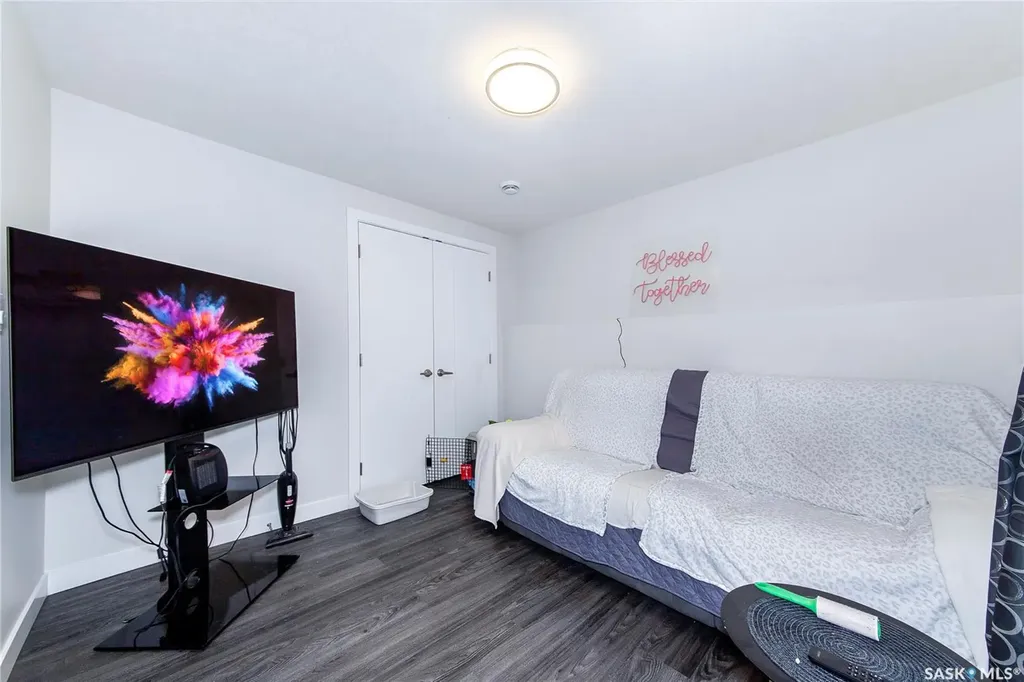 4166 Diefenbaker Drive Saskatoon SK S7I 6W8