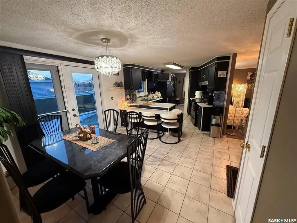 102 3rd Street E Carnduff SK S0C 0S0