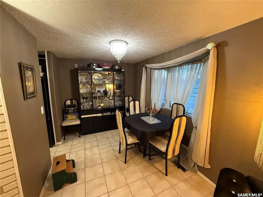 102 3rd Street E Carnduff SK S0C 0S0