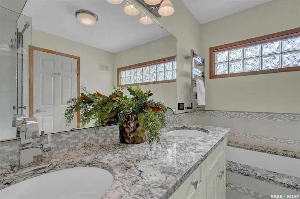 3328 Lakeshore Court Regina SK S4S 7H8