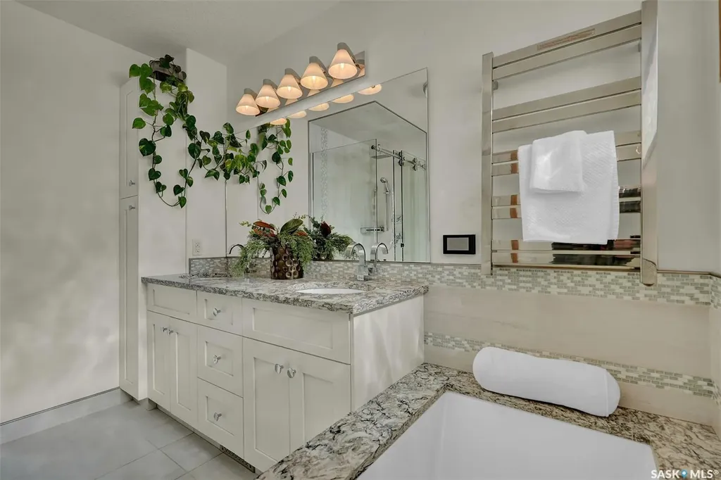 3328 Lakeshore Court Regina SK S4S 7H8
