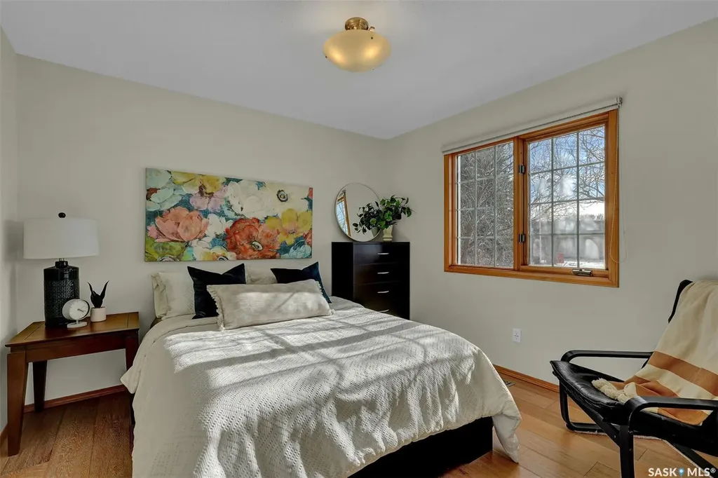 3328 Lakeshore Court Regina SK S4S 7H8