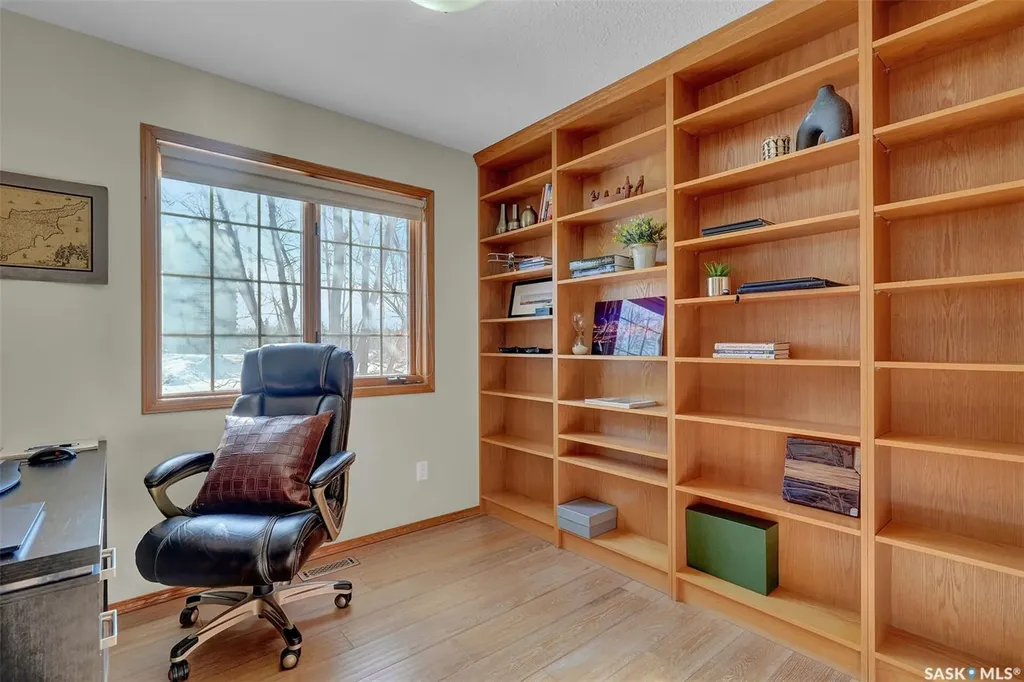 3328 Lakeshore Court Regina SK S4S 7H8