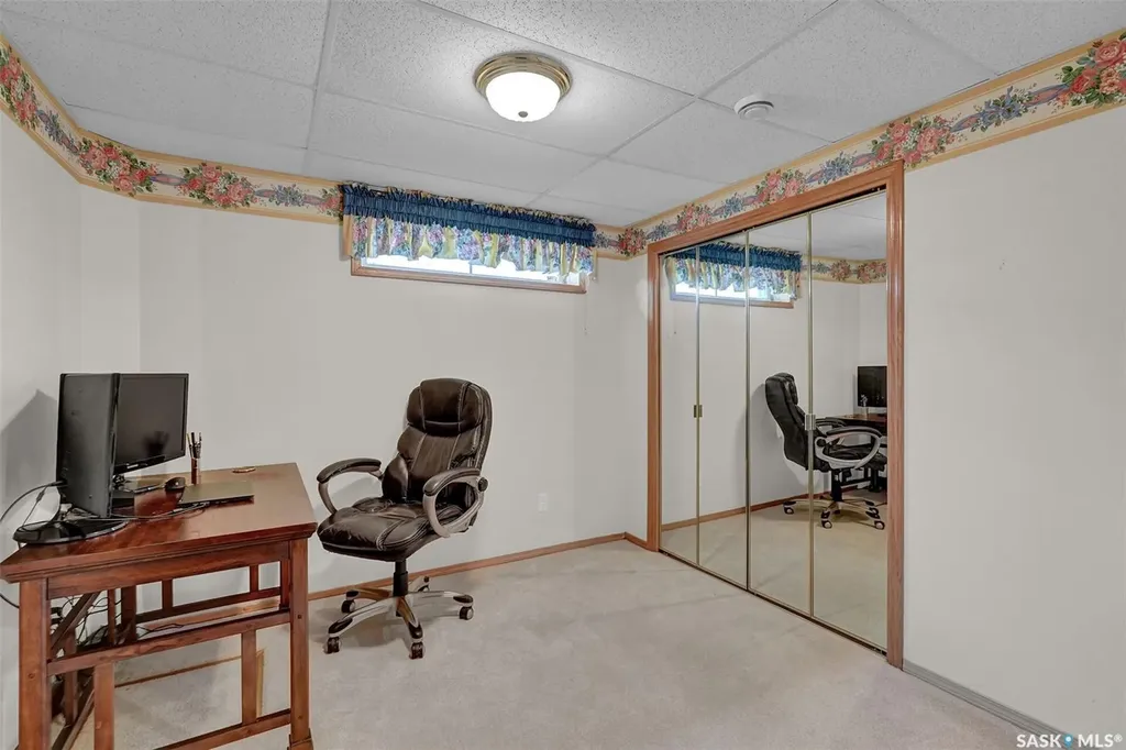 3328 Lakeshore Court Regina SK S4S 7H8