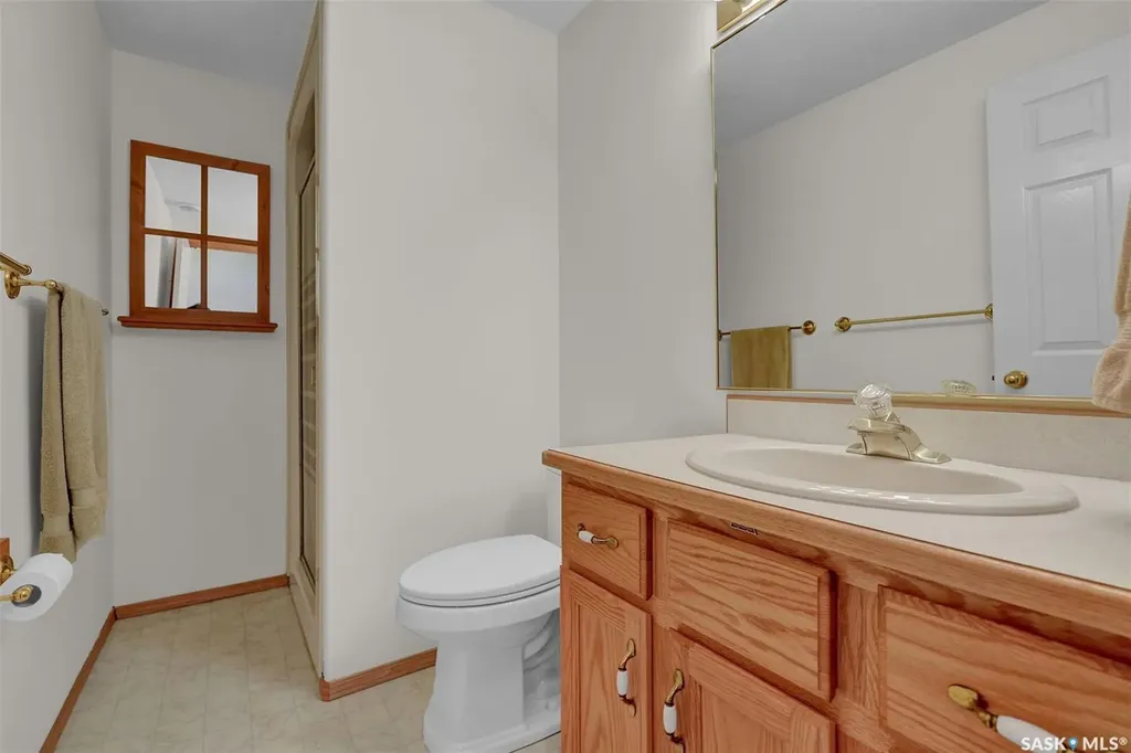 3328 Lakeshore Court Regina SK S4S 7H8