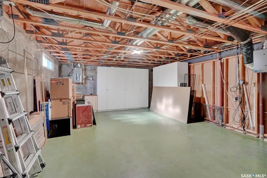 3328 Lakeshore Court Regina SK S4S 7H8