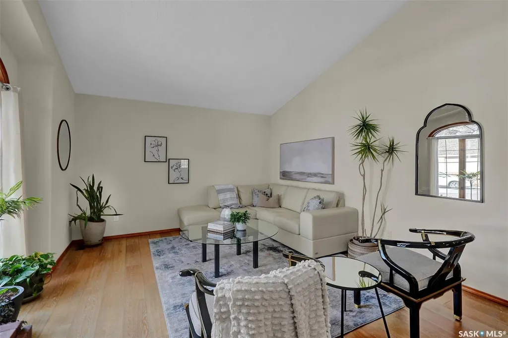 3328 Lakeshore Court Regina SK S4S 7H8