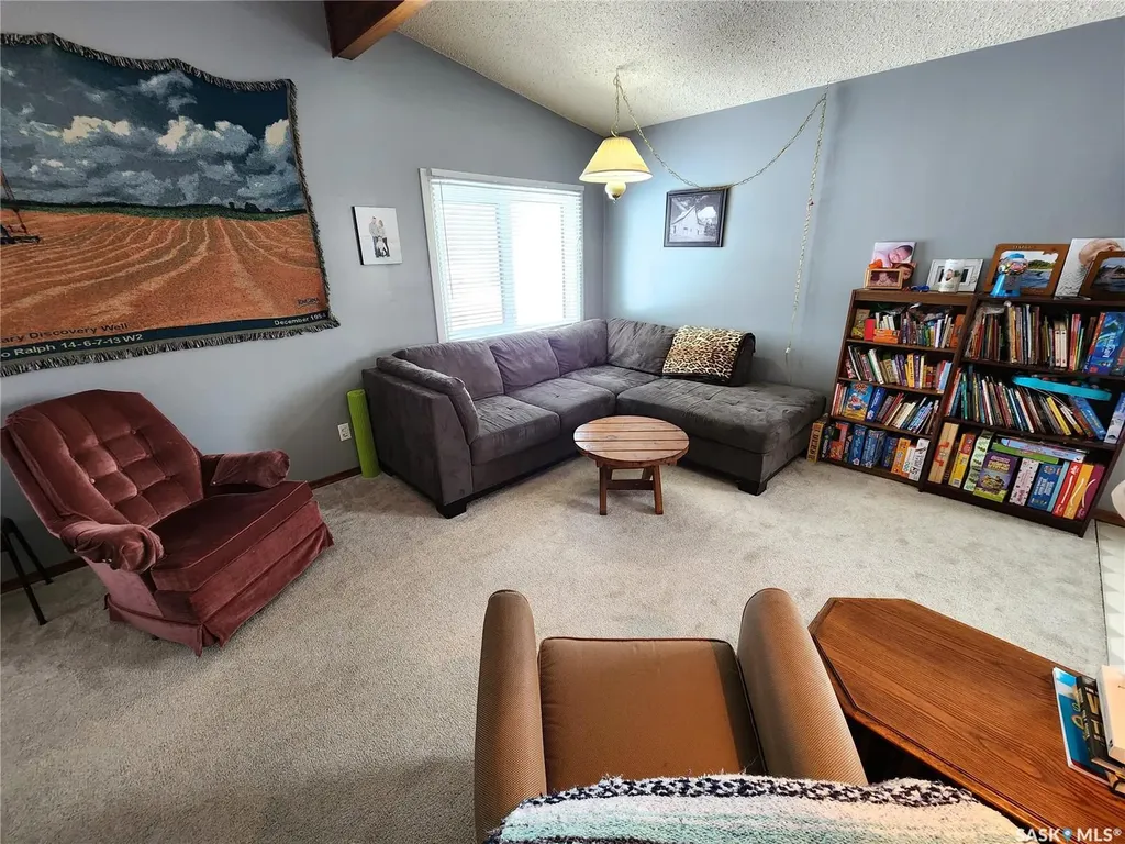 304 Second Avenue E Lampman SK S0C 1N0
