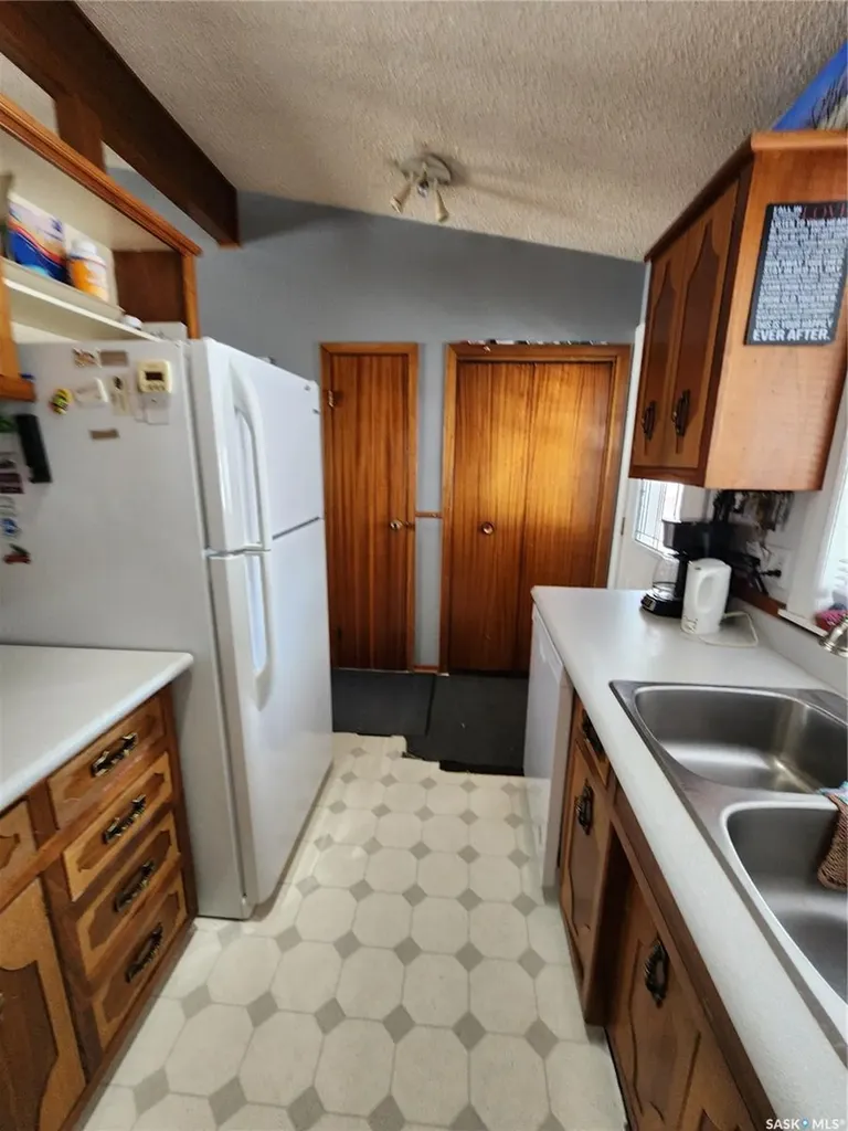 304 Second Avenue E Lampman SK S0C 1N0
