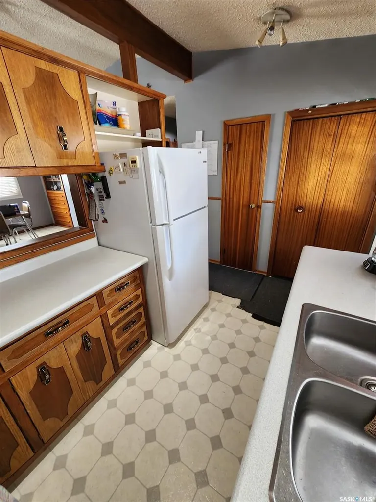 304 Second Avenue E Lampman SK S0C 1N0