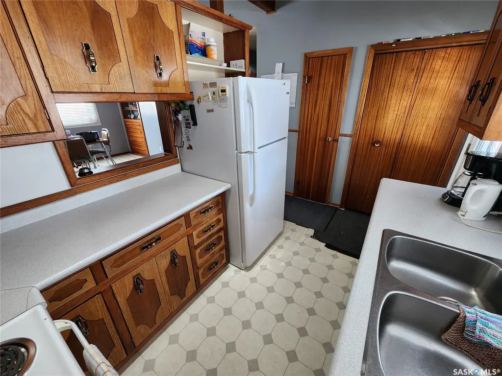 304 Second Avenue E Lampman SK S0C 1N0