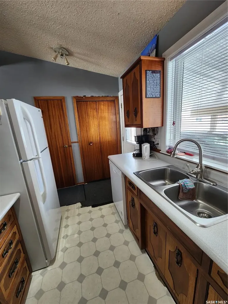 304 Second Avenue E Lampman SK S0C 1N0