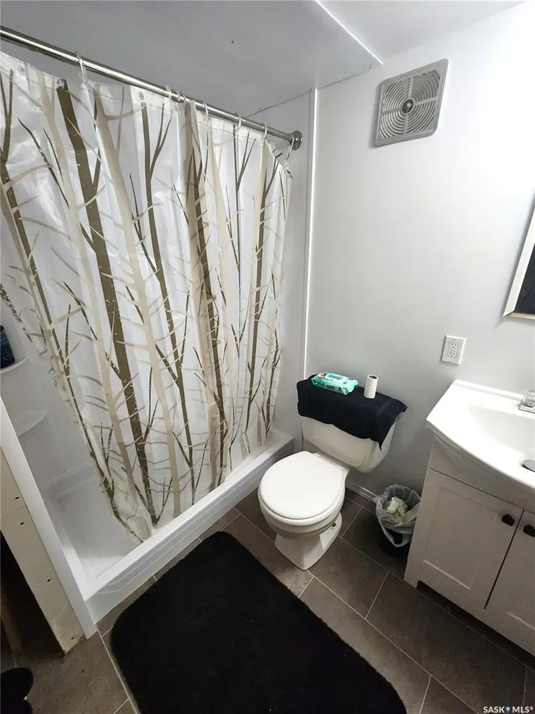 304 Second Avenue E Lampman SK S0C 1N0