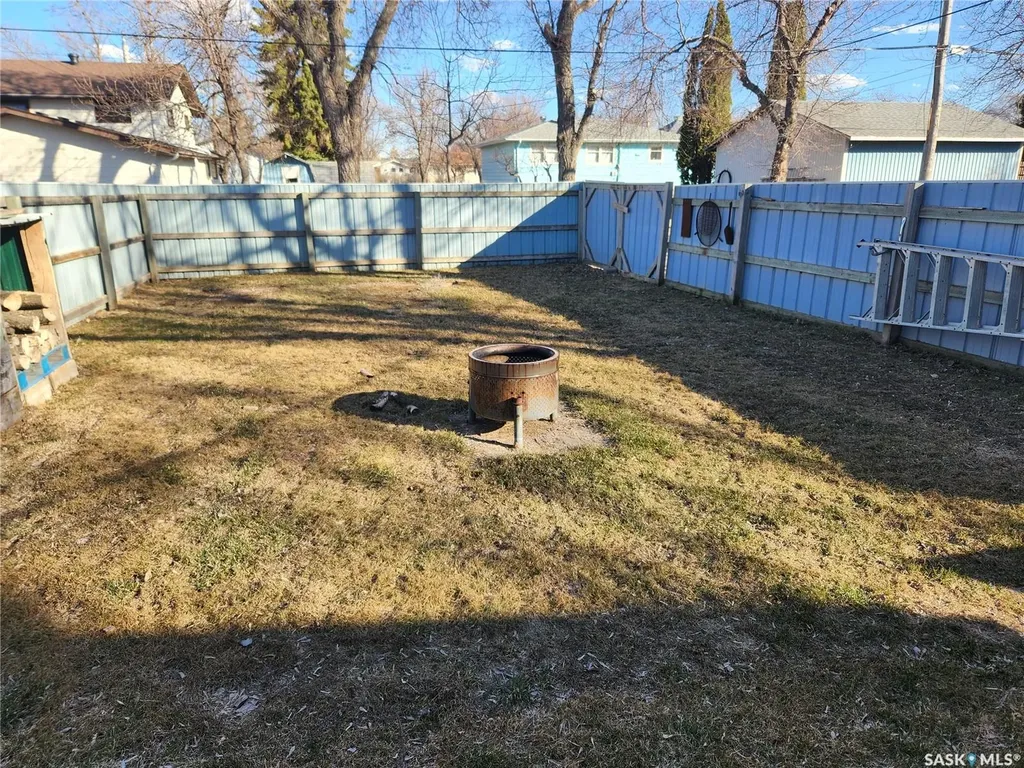 304 Second Avenue E Lampman SK S0C 1N0