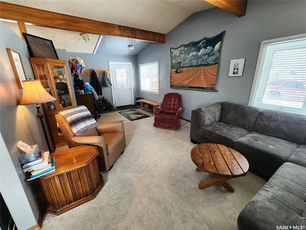 304 Second Avenue E Lampman SK S0C 1N0