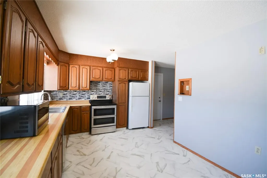 410 Central Avenue Montmartre SK S0G 3M0