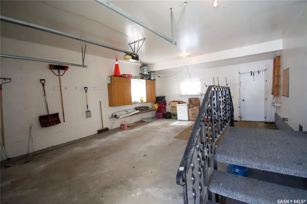 410 Central Avenue Montmartre SK S0G 3M0