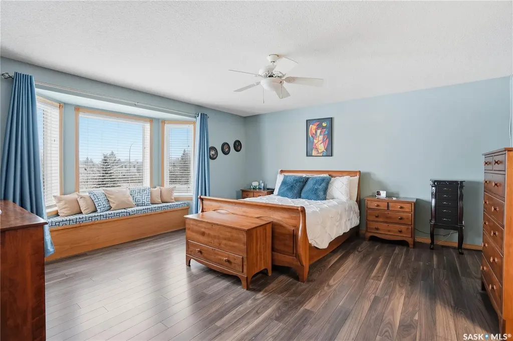 3148 Wimbledon Bay Regina SK S4V 2Y6