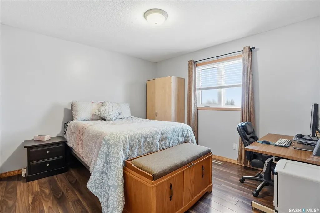 3148 Wimbledon Bay Regina SK S4V 2Y6