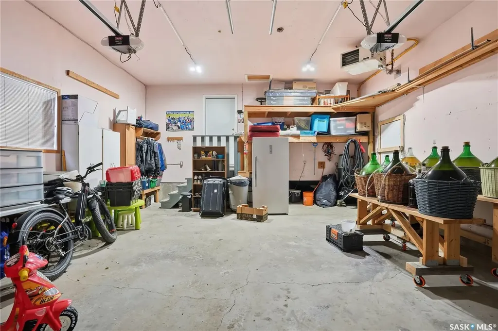 3148 Wimbledon Bay Regina SK S4V 2Y6