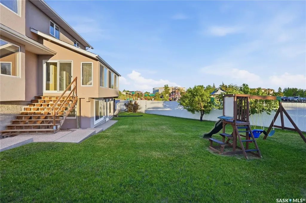 3148 Wimbledon Bay Regina SK S4V 2Y6