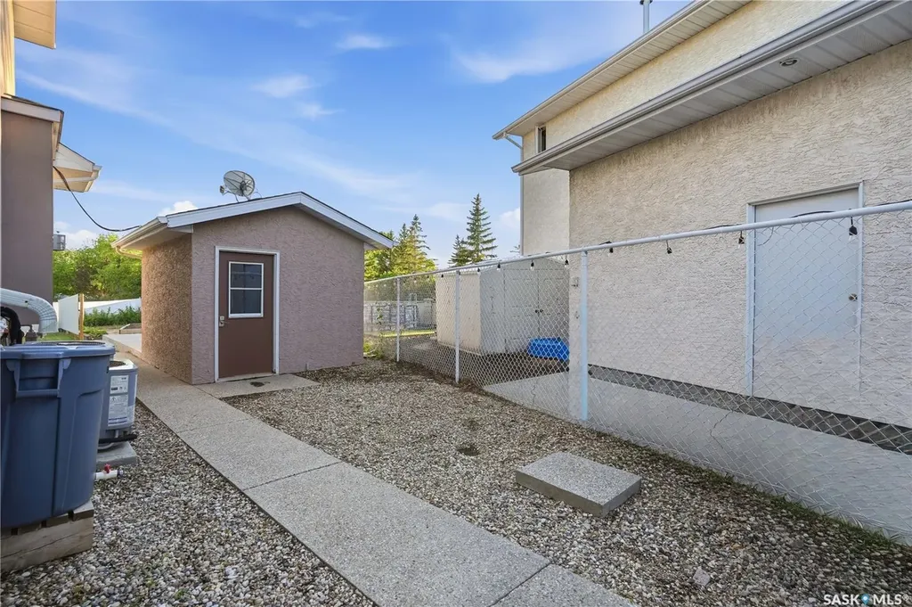 3148 Wimbledon Bay Regina SK S4V 2Y6