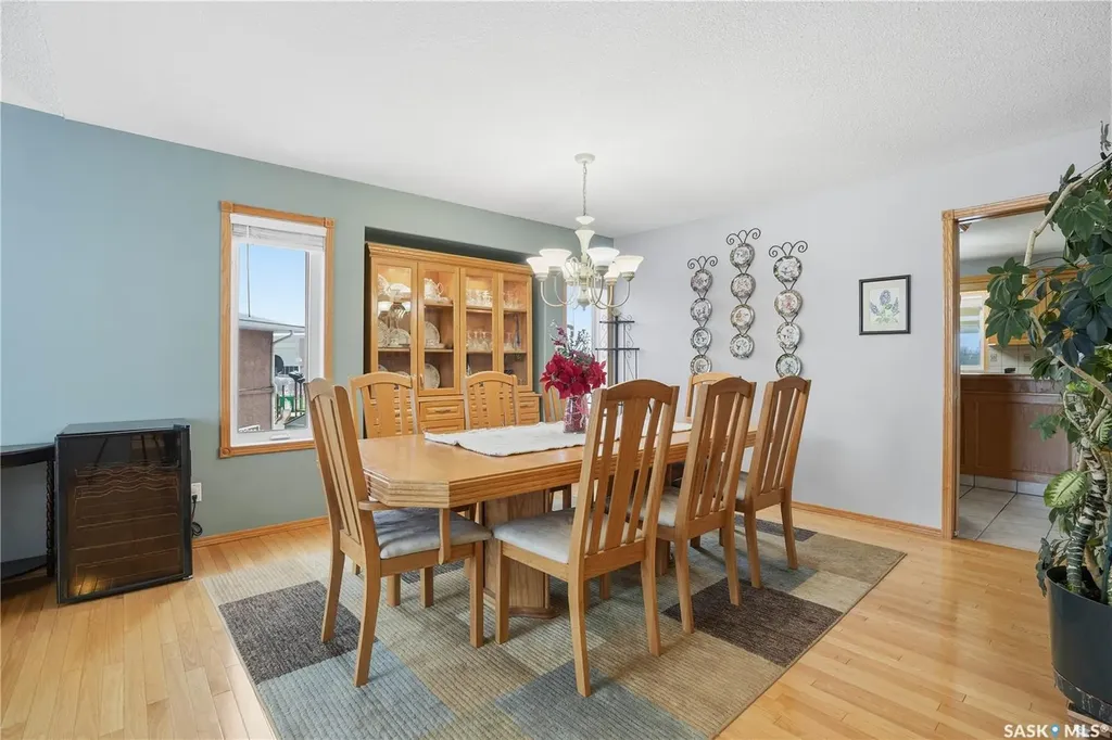 3148 Wimbledon Bay Regina SK S4V 2Y6