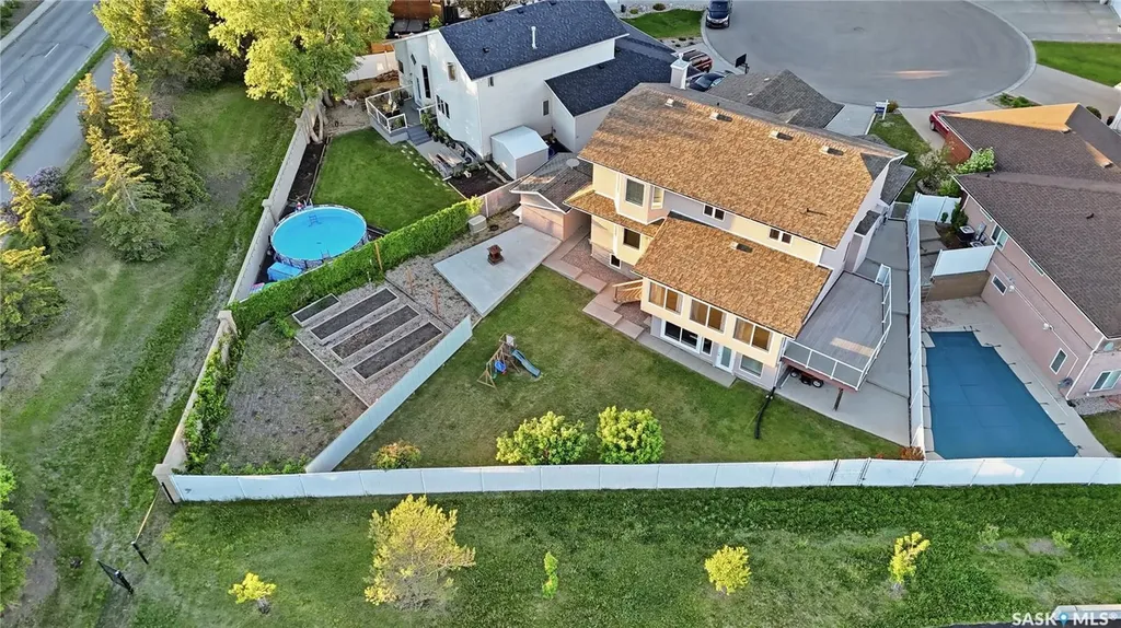 3148 Wimbledon Bay Regina SK S4V 2Y6