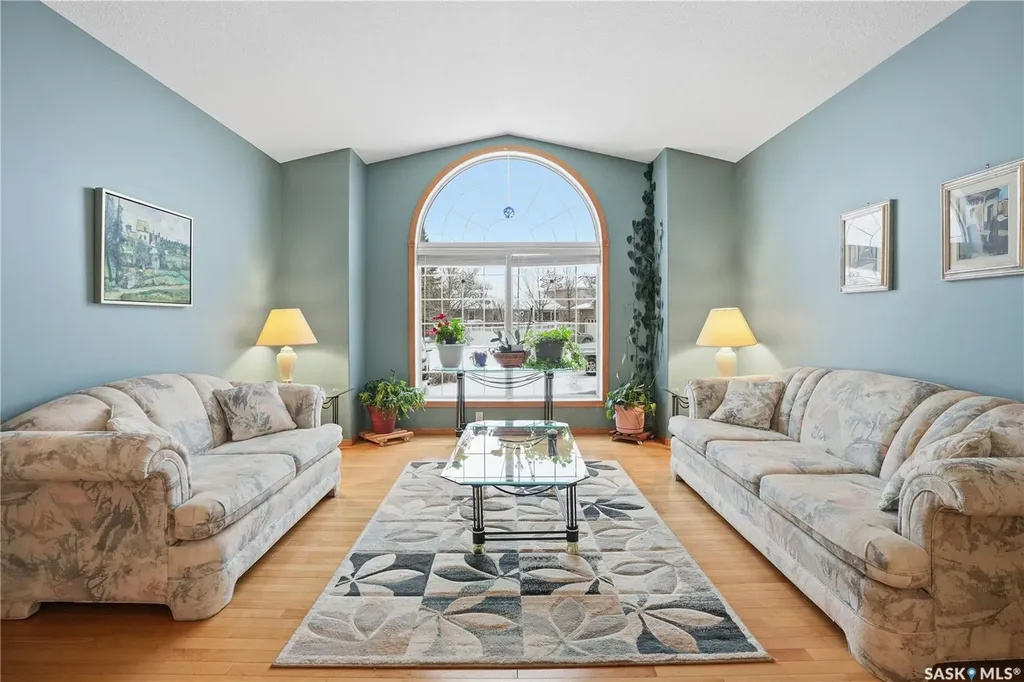 3148 Wimbledon Bay Regina SK S4V 2Y6