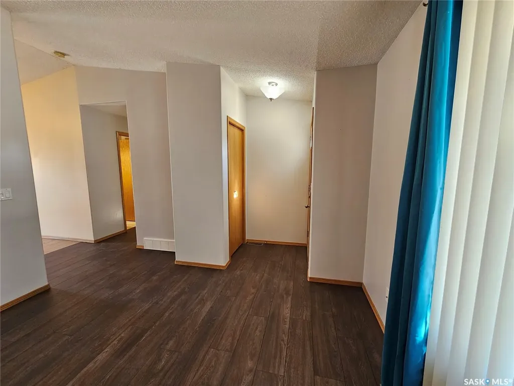 297 5th Avenue E Unity SK S0K 4L0