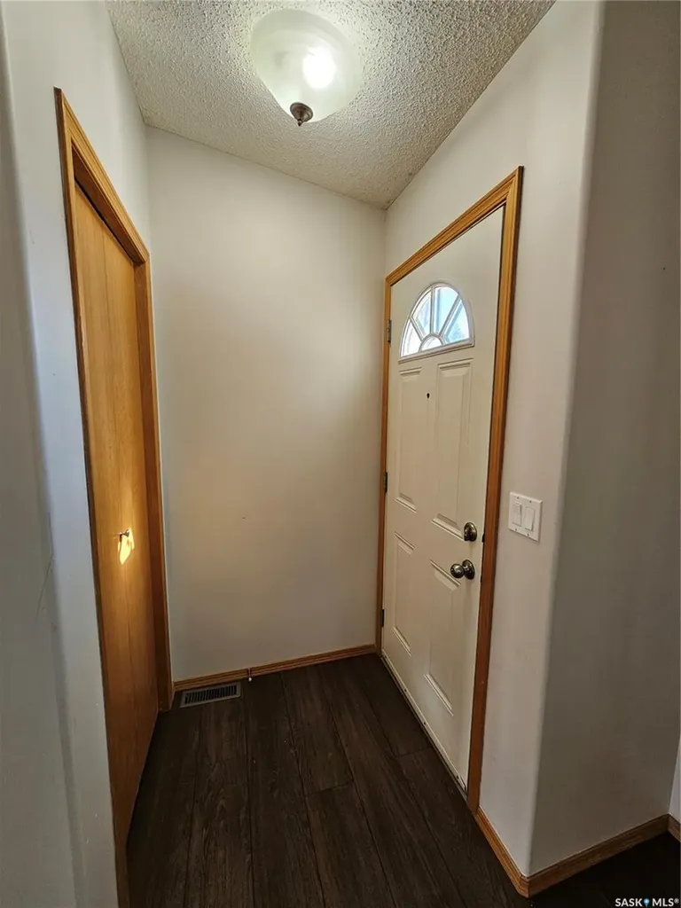 297 5th Avenue E Unity SK S0K 4L0