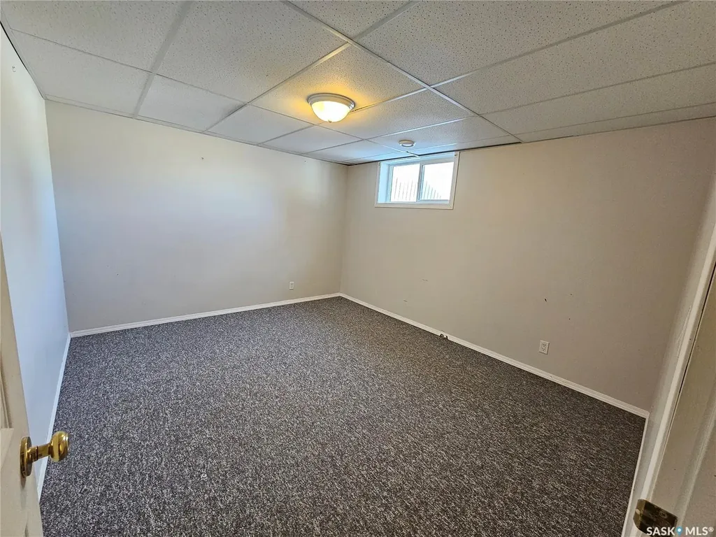 297 5th Avenue E Unity SK S0K 4L0