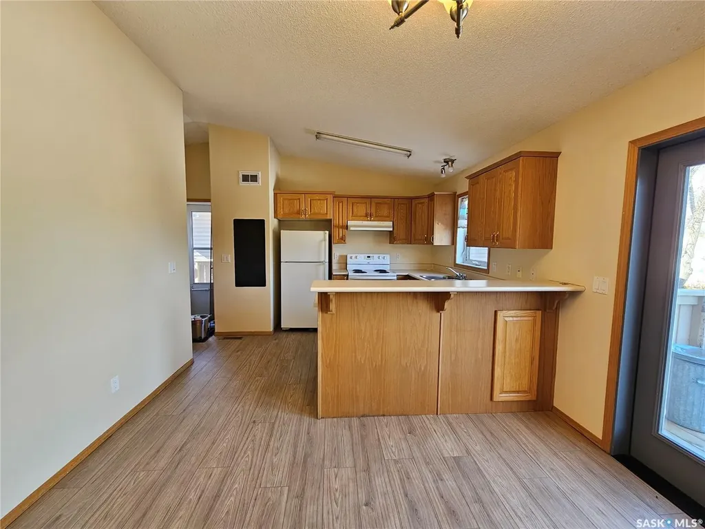 297 5th Avenue E Unity SK S0K 4L0